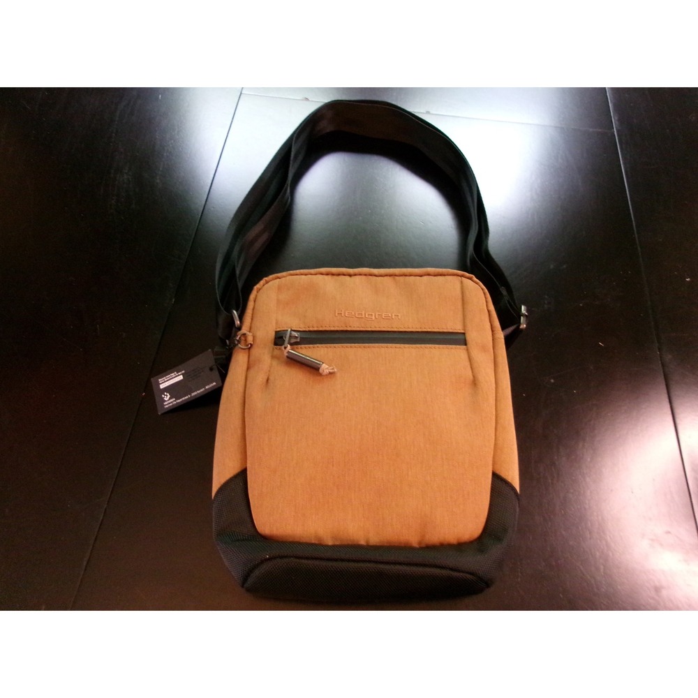 Hedgren Mens Crossbody Shoulder Bag‎ Tan Black Adjustable Strap NWT